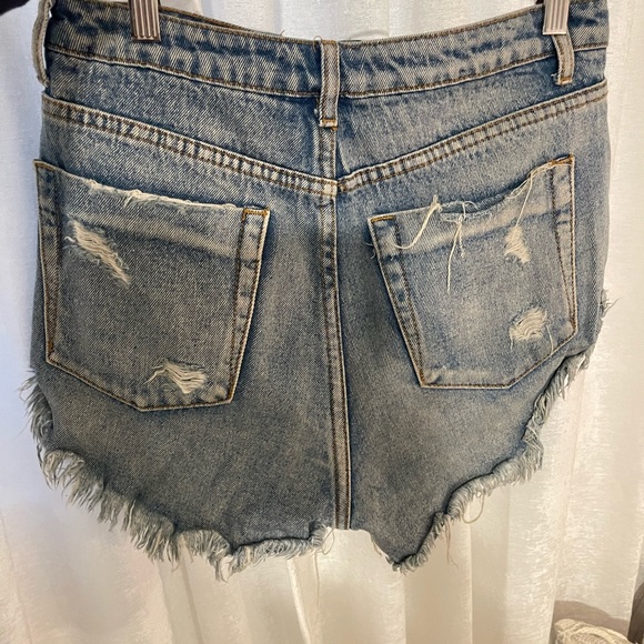 Signature 8 denim high waisted jean shorts with rips - Picture 3 of 3